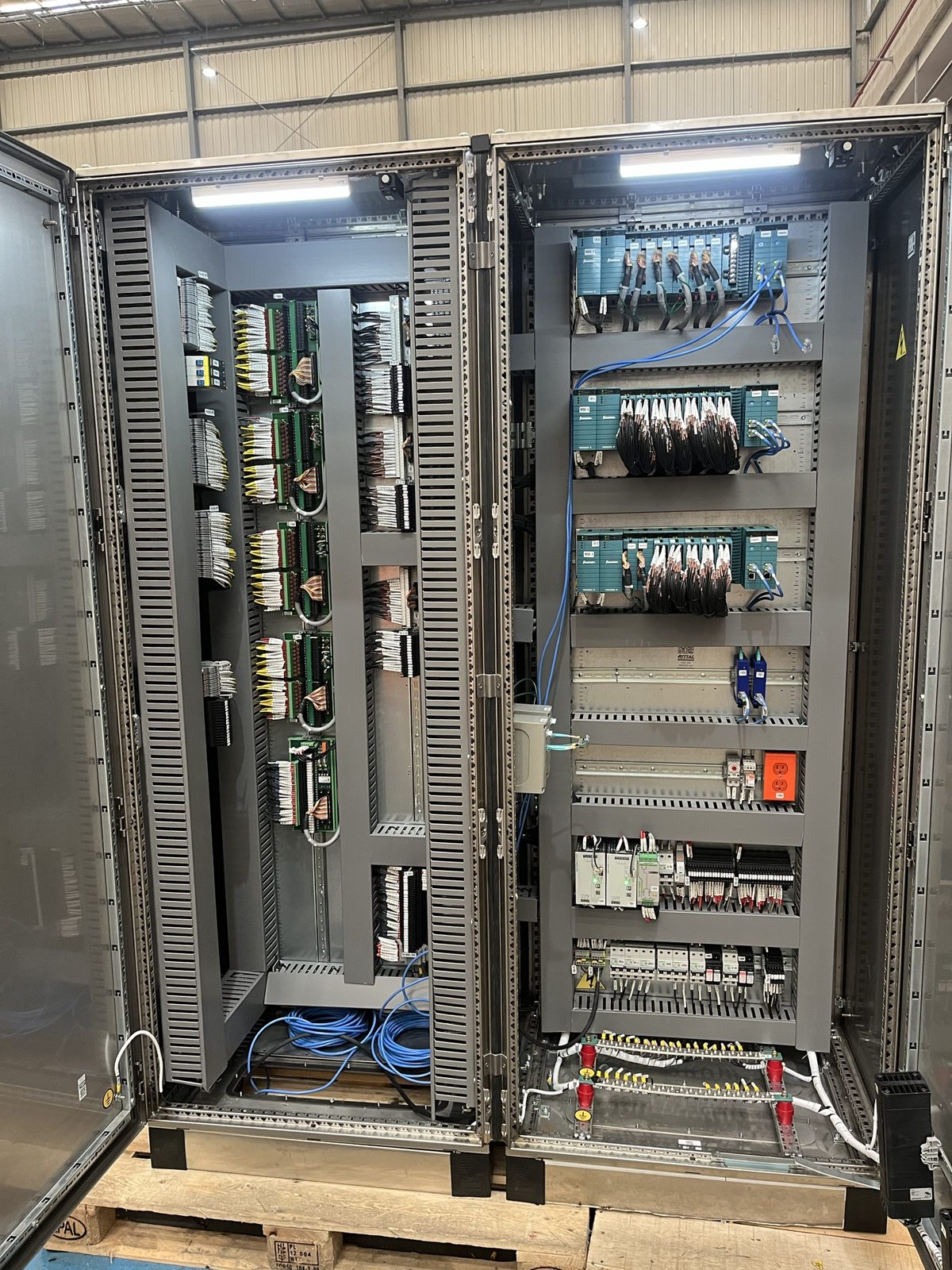 Tablero de control y automatización ensamblado y cableado por Autoferr C&R